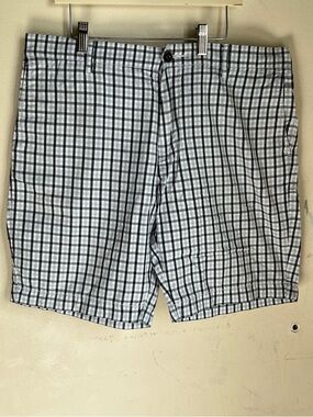 Lacoste Men's White & Black Plaid Flat-Front Shorts